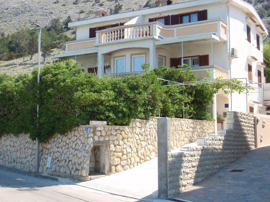 Apartments Ariana Паг Экстерьер фото