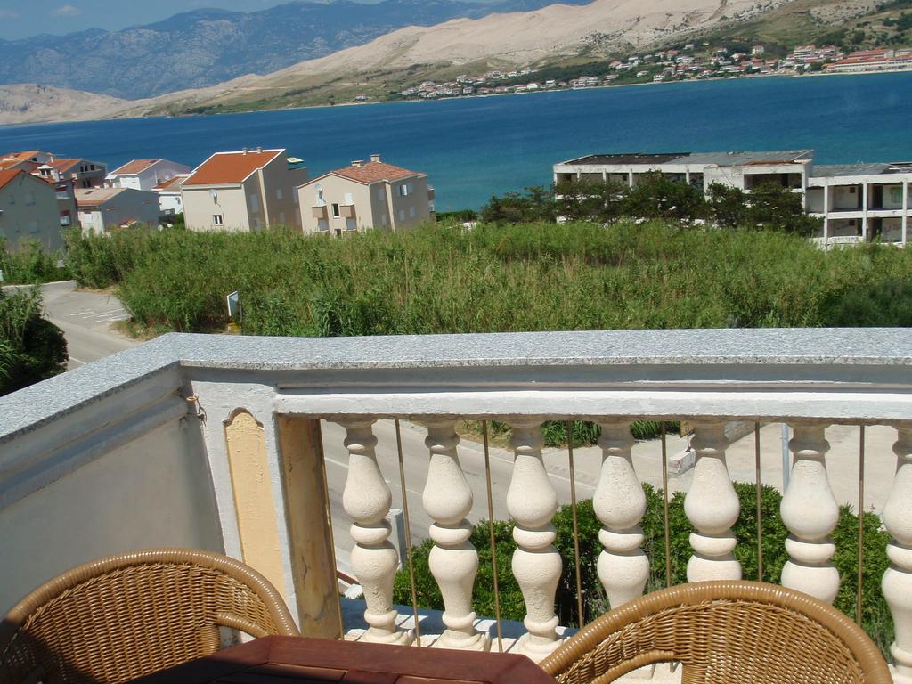 Apartments Ariana Паг Экстерьер фото