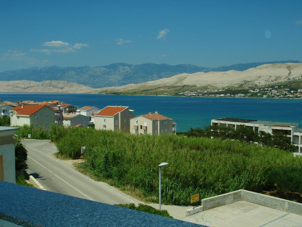 Apartments Ariana Паг Экстерьер фото